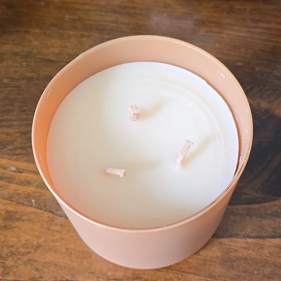 Bath And Body Works White Barn 3 Wick Spiced Pumpkin & Patchouli Candle - Picture 3 of 6